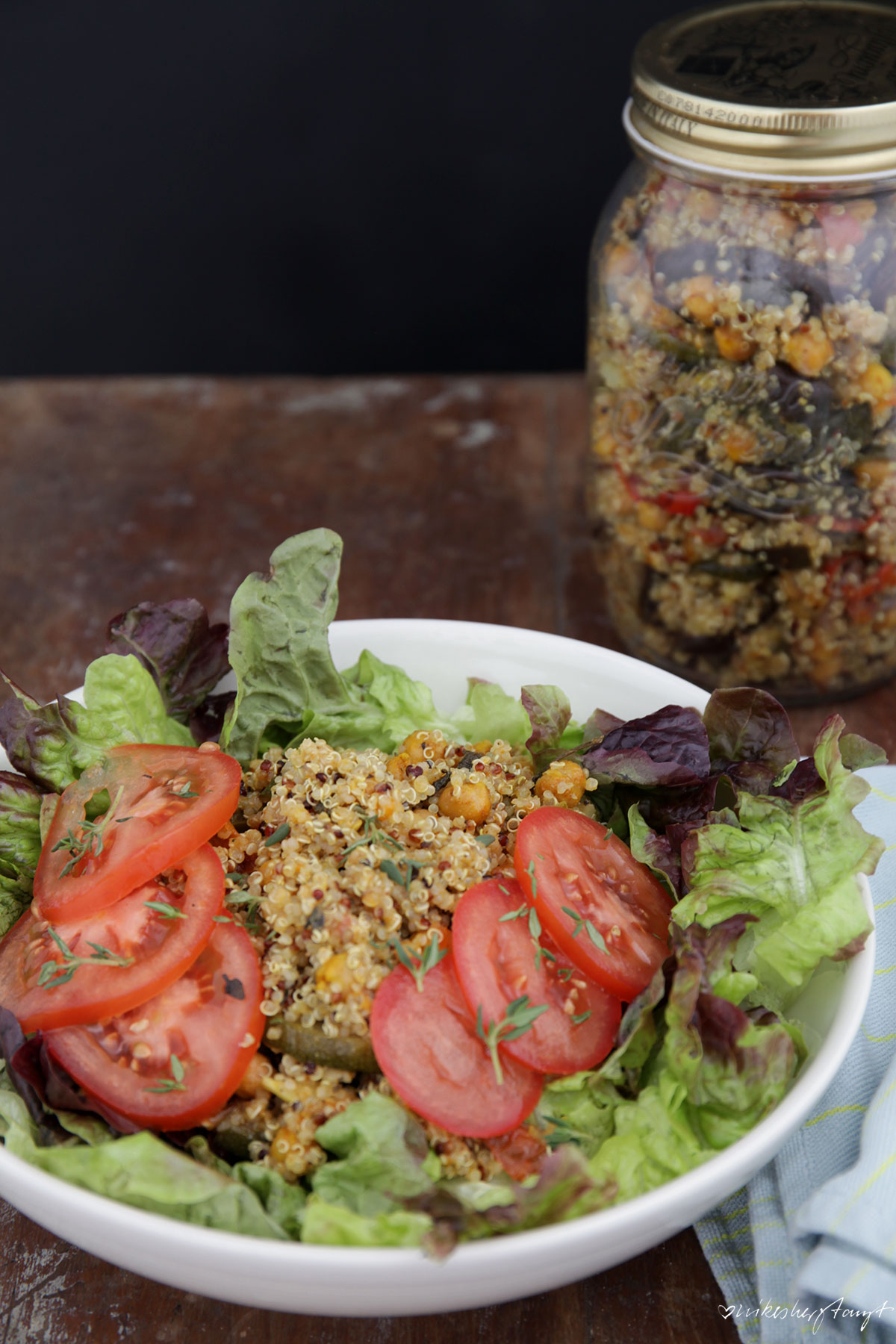 quinoa, salat, mittagspause, salat im glas, vegan, vegetarisch, veggie, healthy food, gesund, food blog, nikesherztanzt